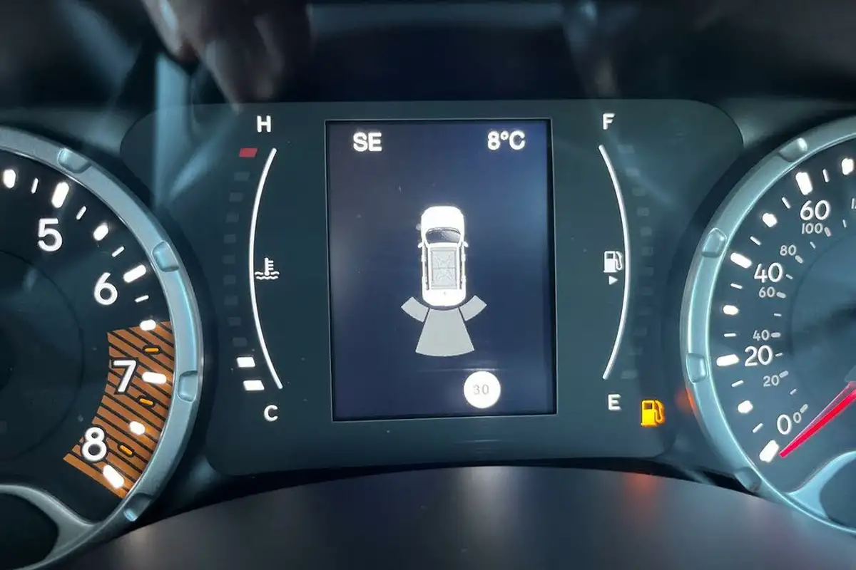 2022-jeep-renegade-10-gse-night-eagle-big-14
