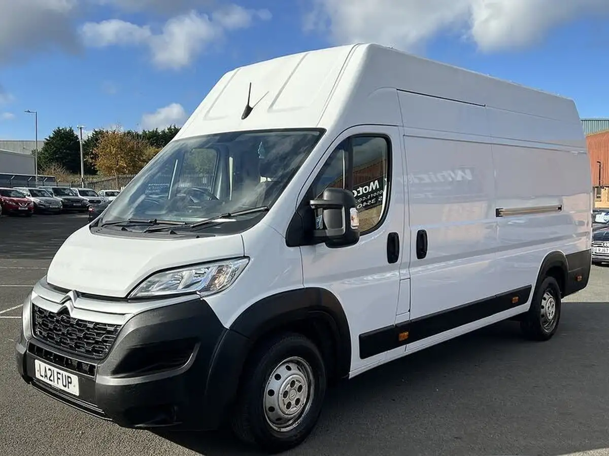 2021-citroen-relay-22bluehdi-35-l4h3-heavy-enterprise-140eu6dtss-big-7