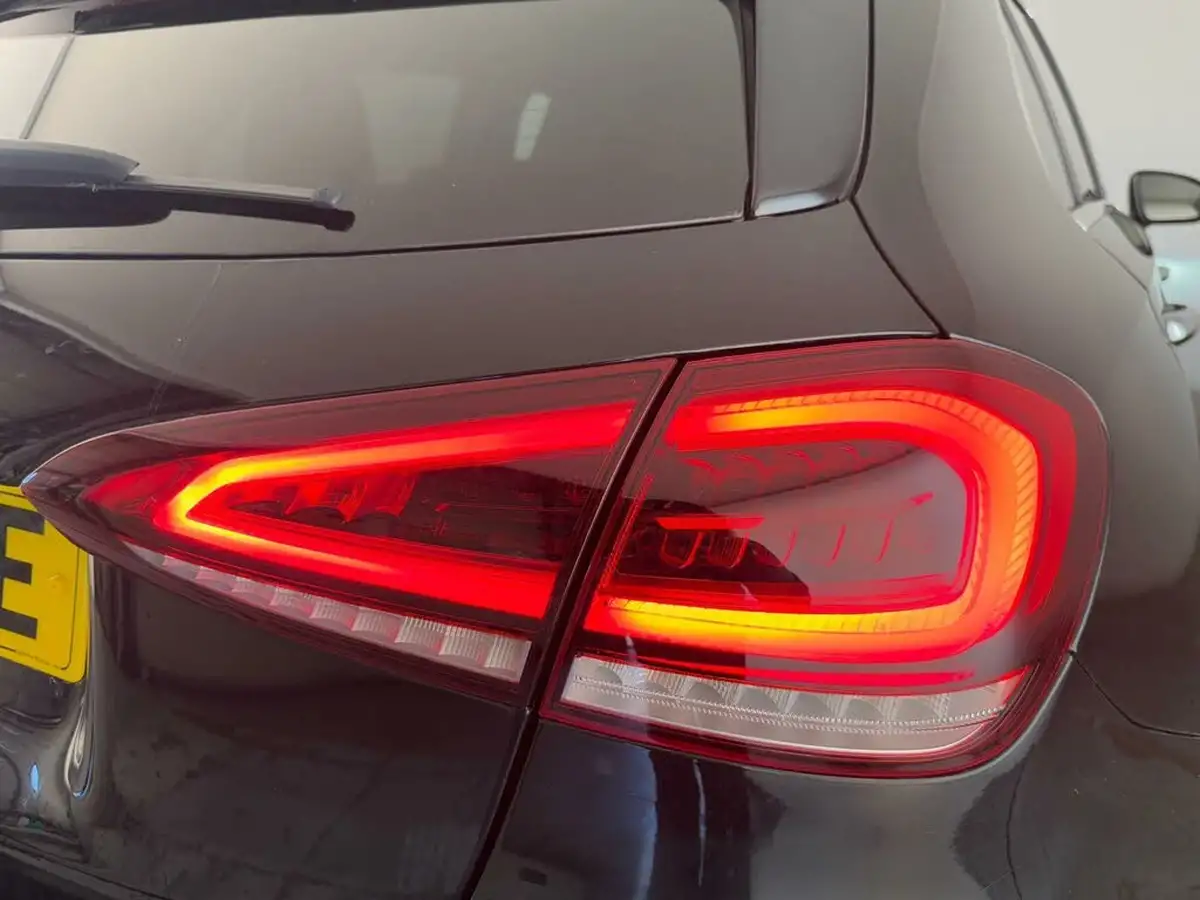 2020-mercedes-benz-a-class-13-a200-amg-line-premium-hatchback-5d-big-32