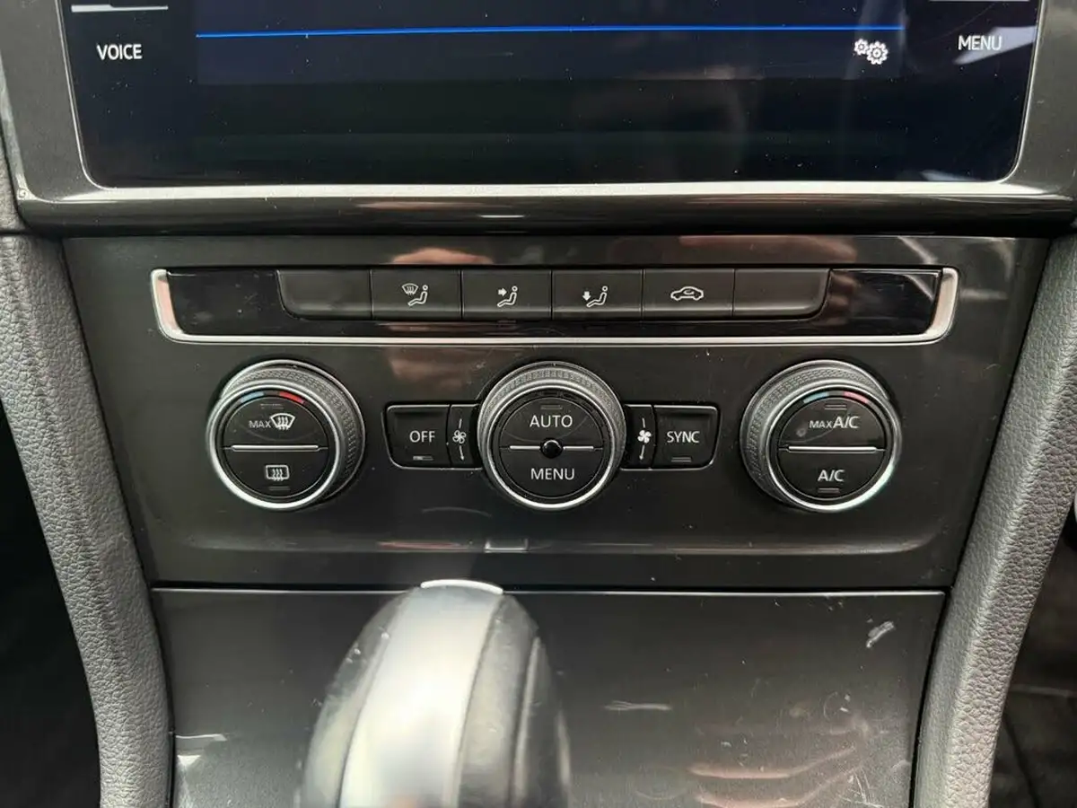 2020-volkswagen-golf-e-e-golf-big-27