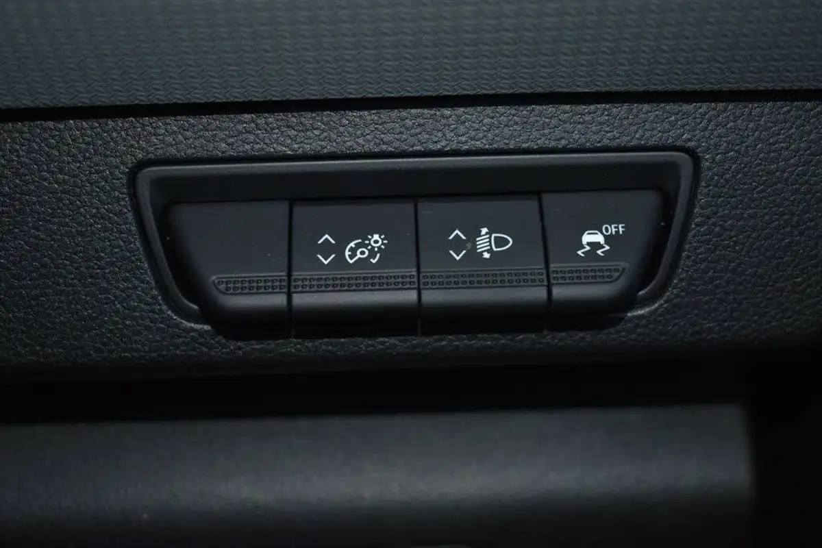 2023-renault-kangoo-e-ml19-e-tech-advance-rc-big-17
