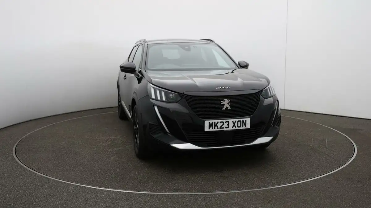 2023-peugeot-2008-suv-e-gt-136bhp-50kwh-station-wagon-big-15