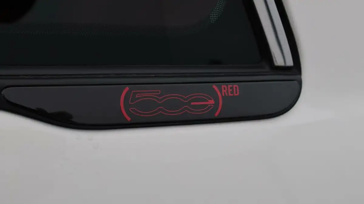 2021-fiat-500-e-red-117bhp-big-21