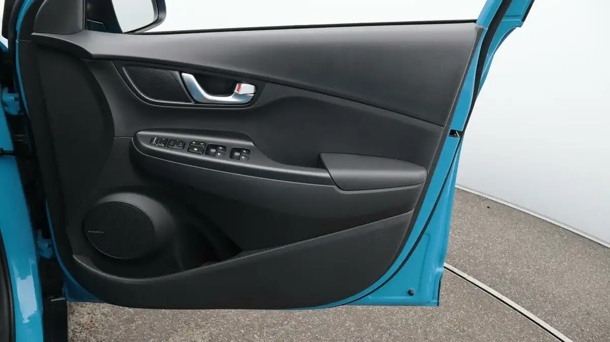 2021-hyundai-kona-e-premium-204ps-64kwh-7kw-obc-big-15