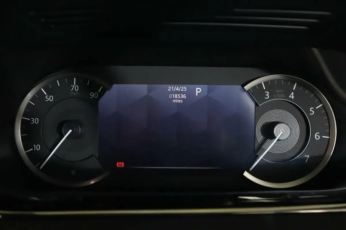 2022-land-rover-range-rover-evoque-15-p300e-r-dynamic-se-big-40