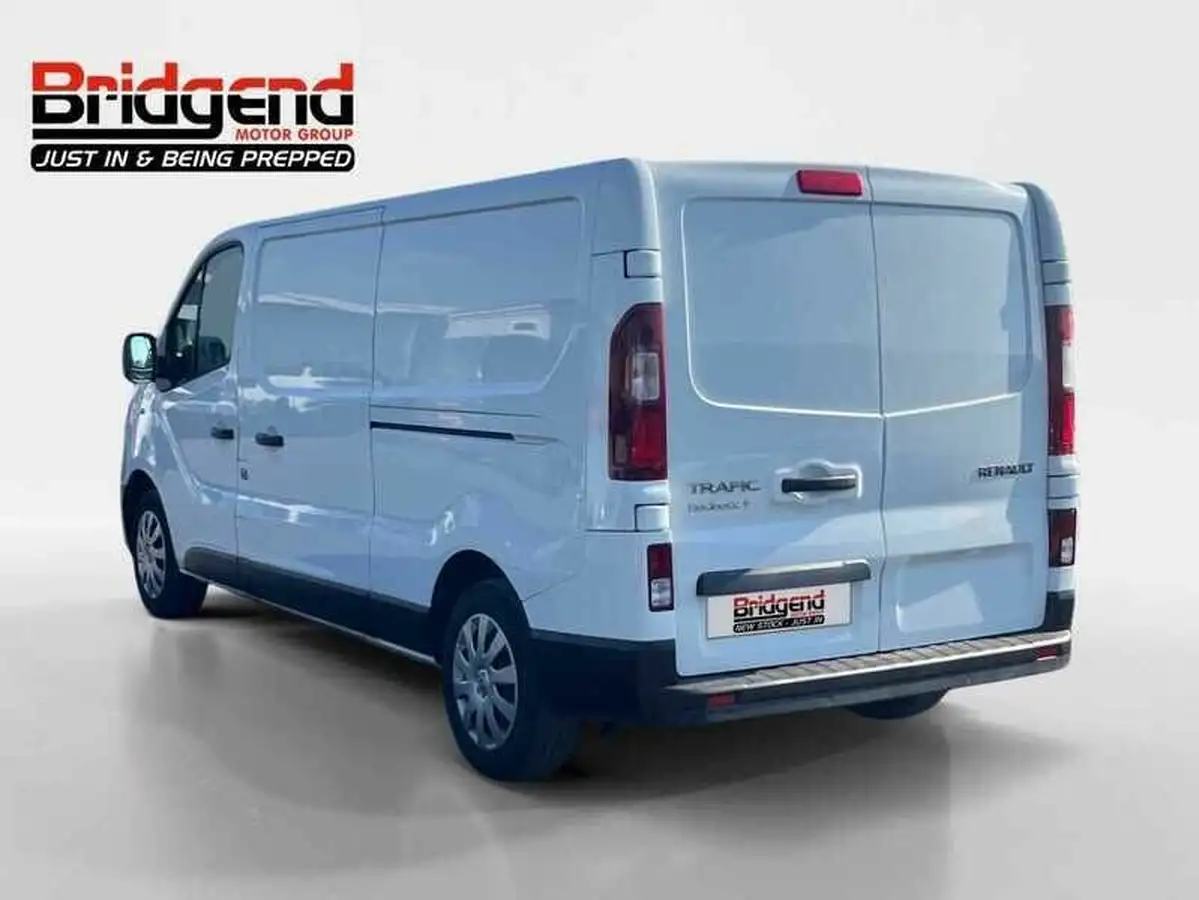 2021-renault-trafic-20dci-ll30-energy-120-business-panel-big-2