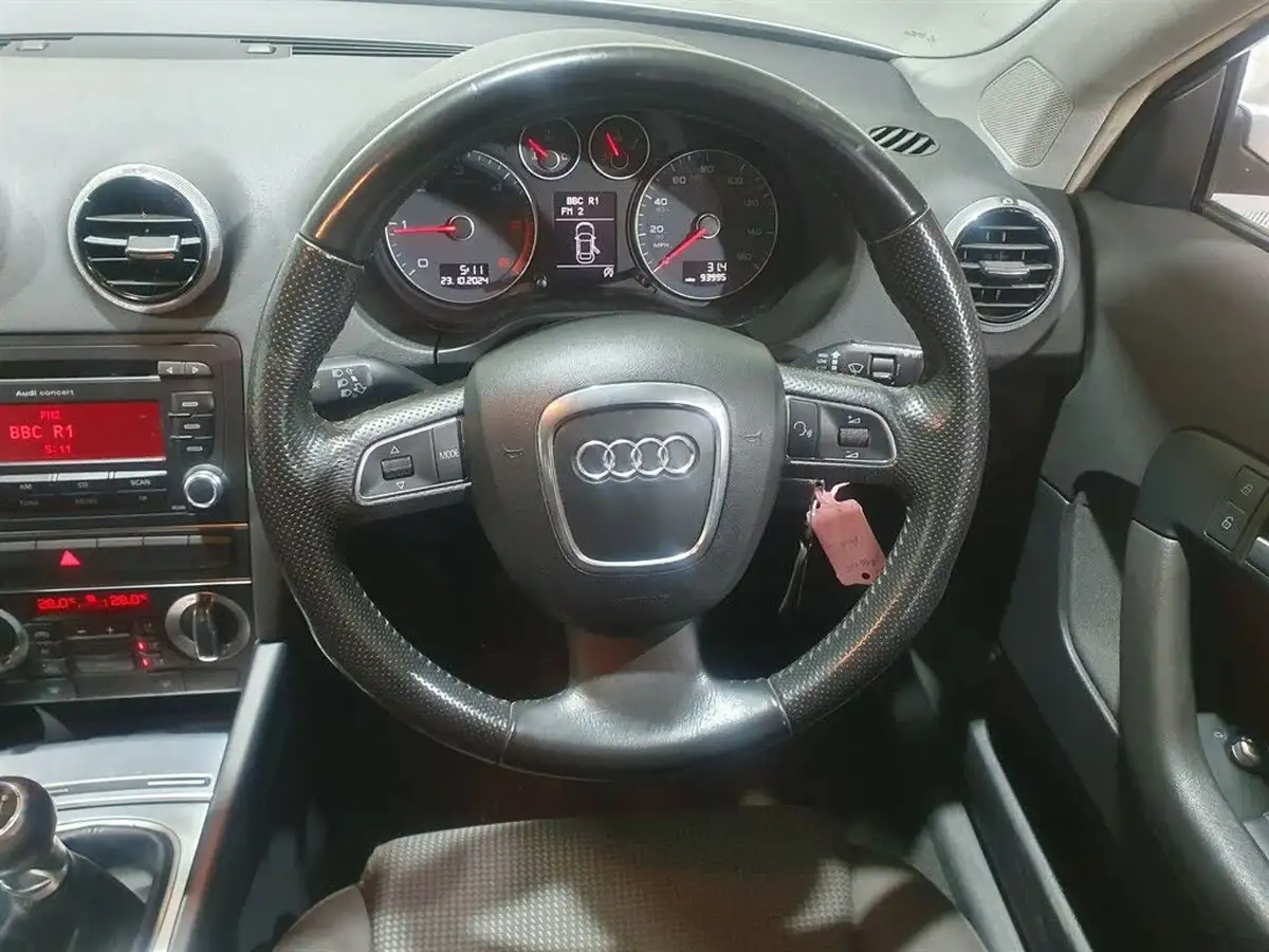 2010-audi-a3-20td-s-line-140ps-sportback-5d-big-35
