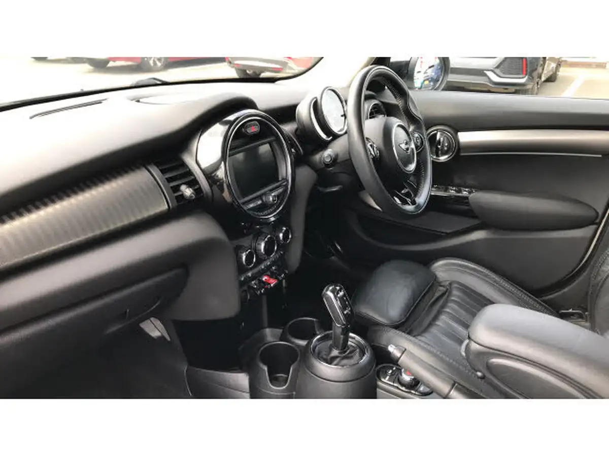 2019-mini-cooper-15-cooper-exclusive-134bhp-hatchback-5d-auto-big-1