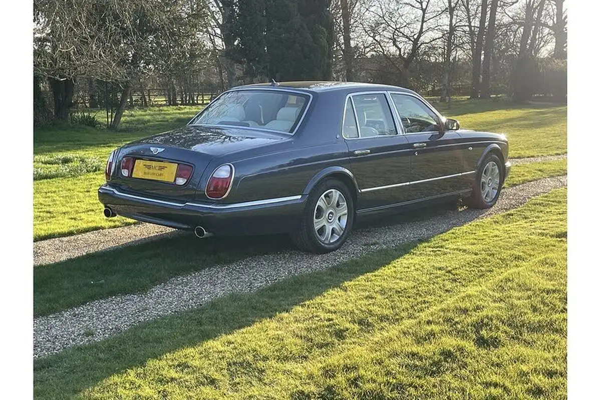 2008-bentley-arnage-68-r-big-53