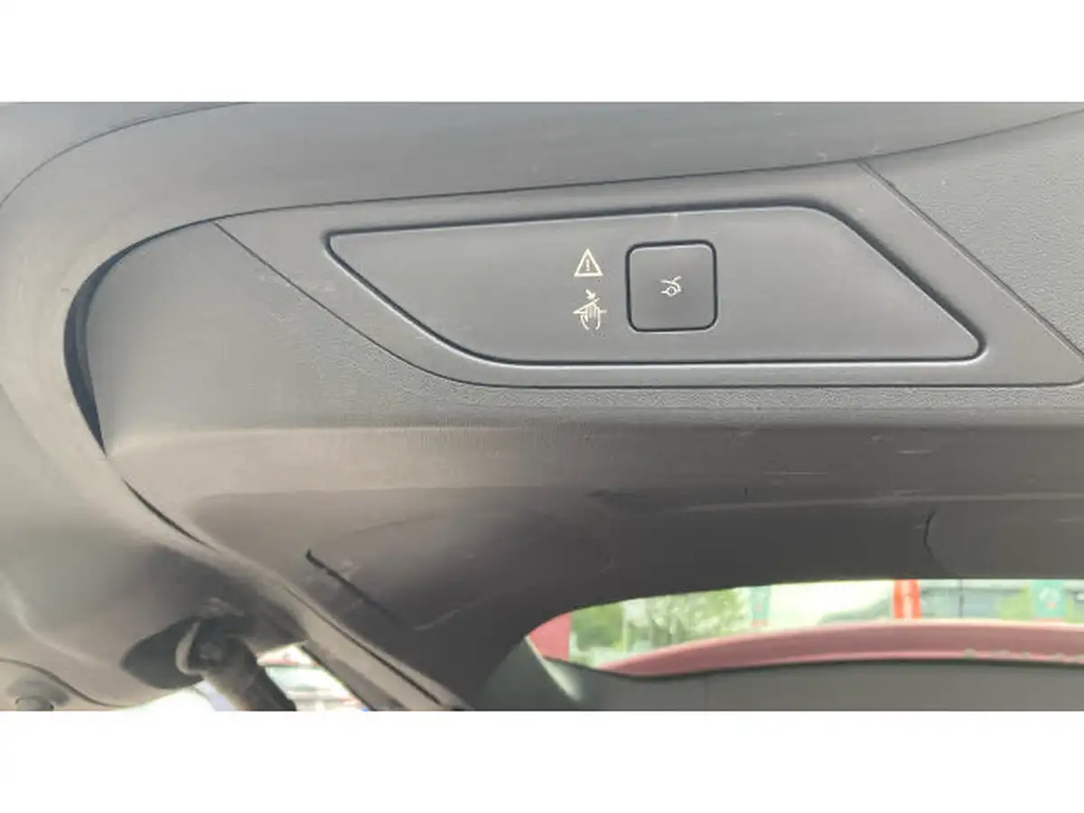 2016-citroen-grand-c4-picasso-16bluehdi-feel-eat6-big-44