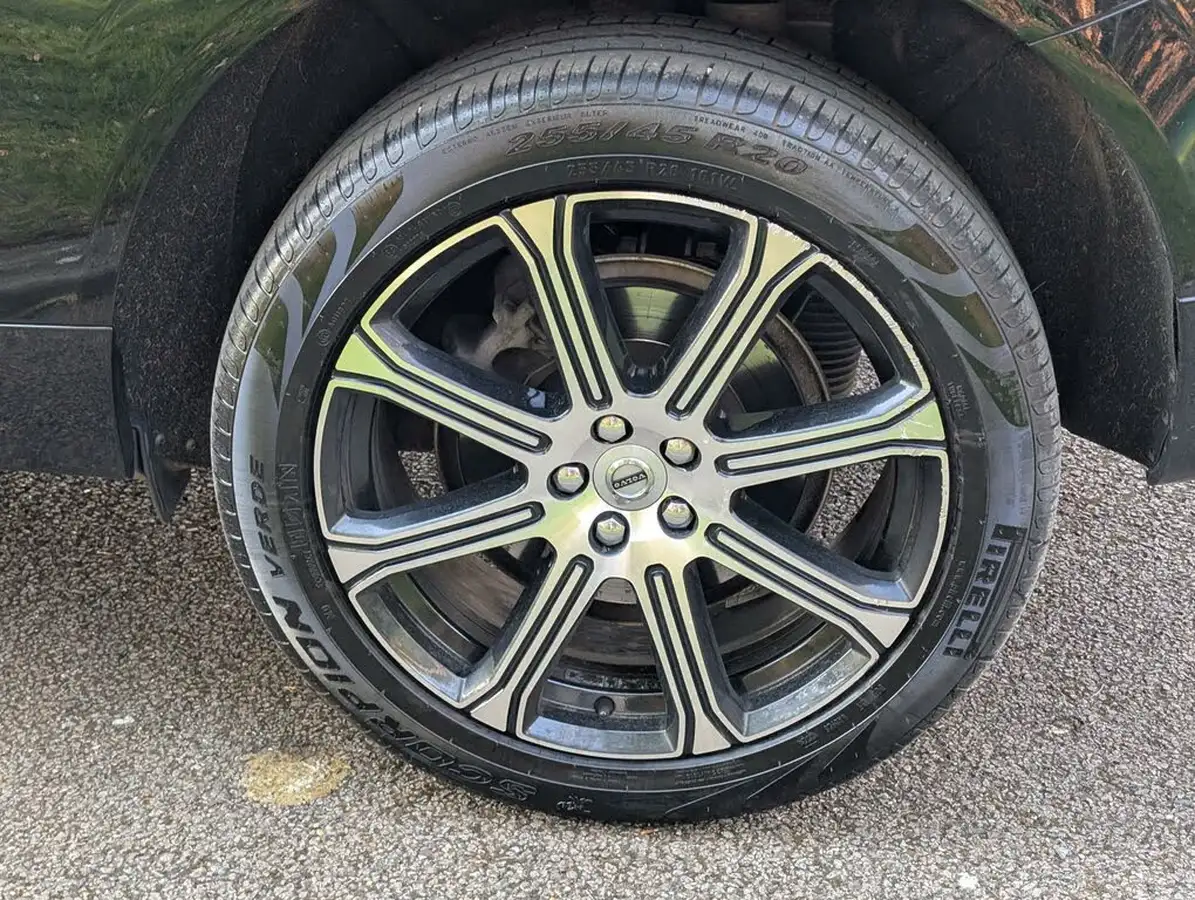 2021-volvo-xc60-20-t8-inscription-pro-390bhp-big-47