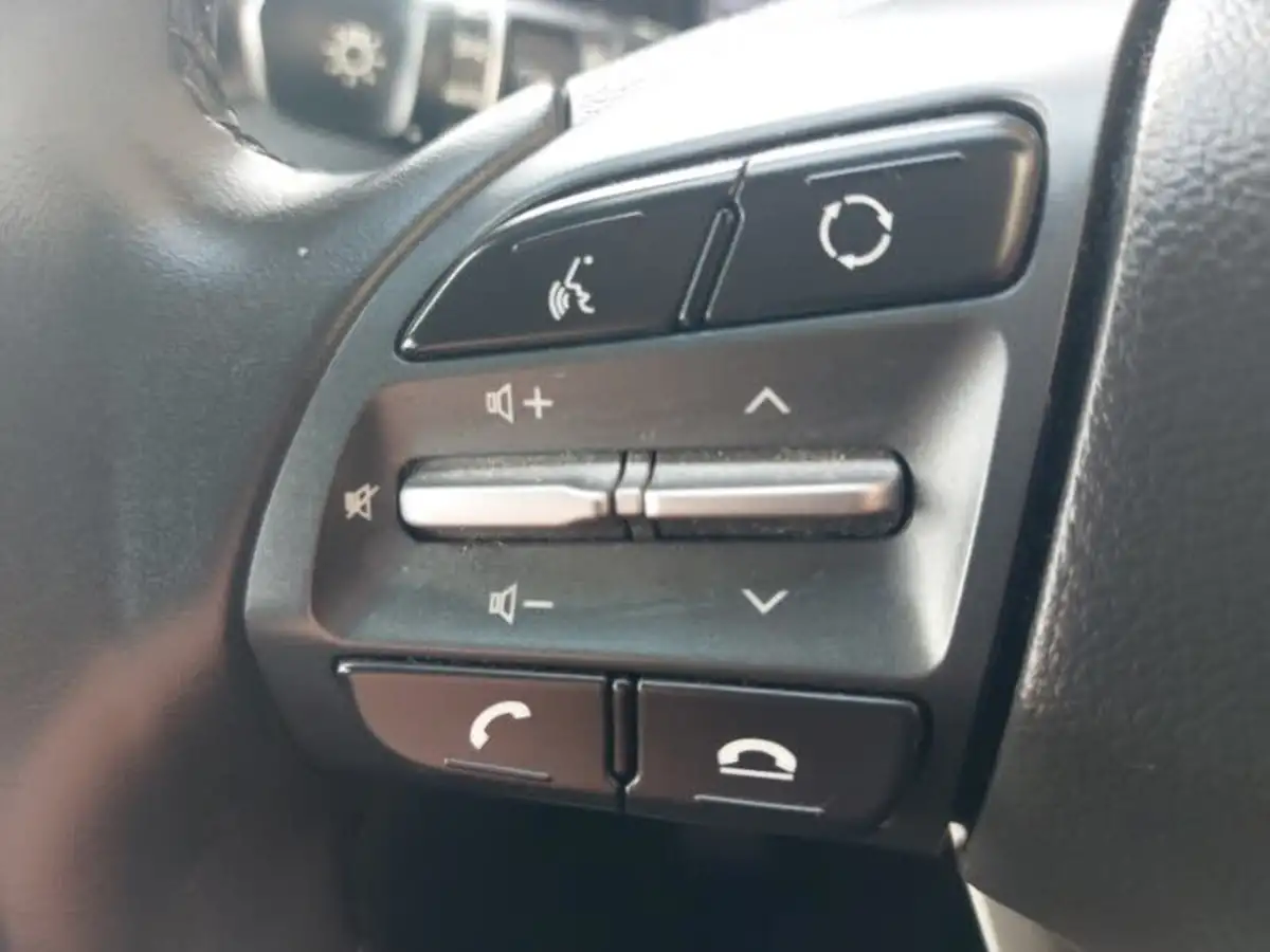 2019-hyundai-kona-10-t-gdi-premium-big-11