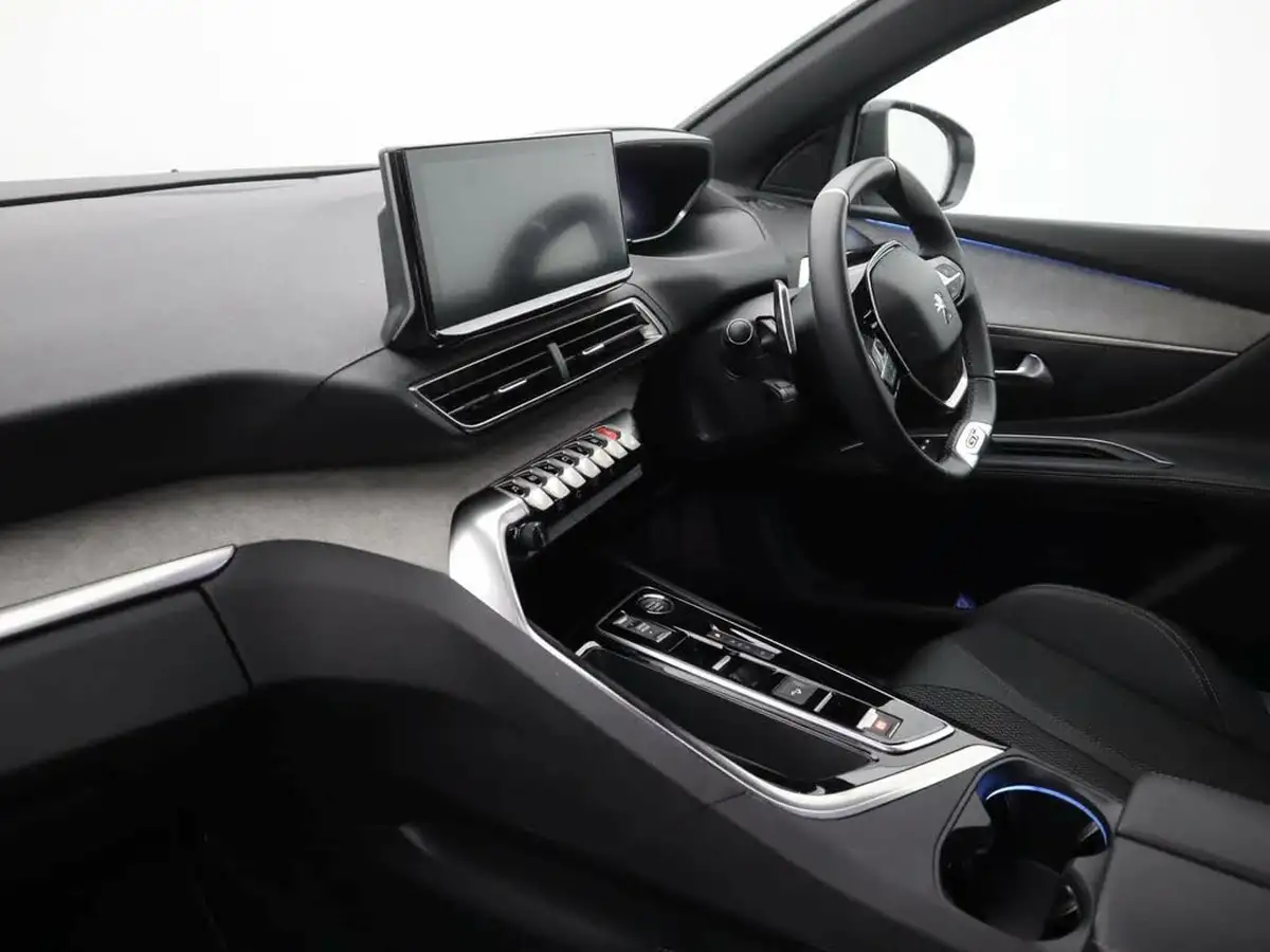 2024-peugeot-5008-suv-15-bluehdi-gt-130ps-big-9