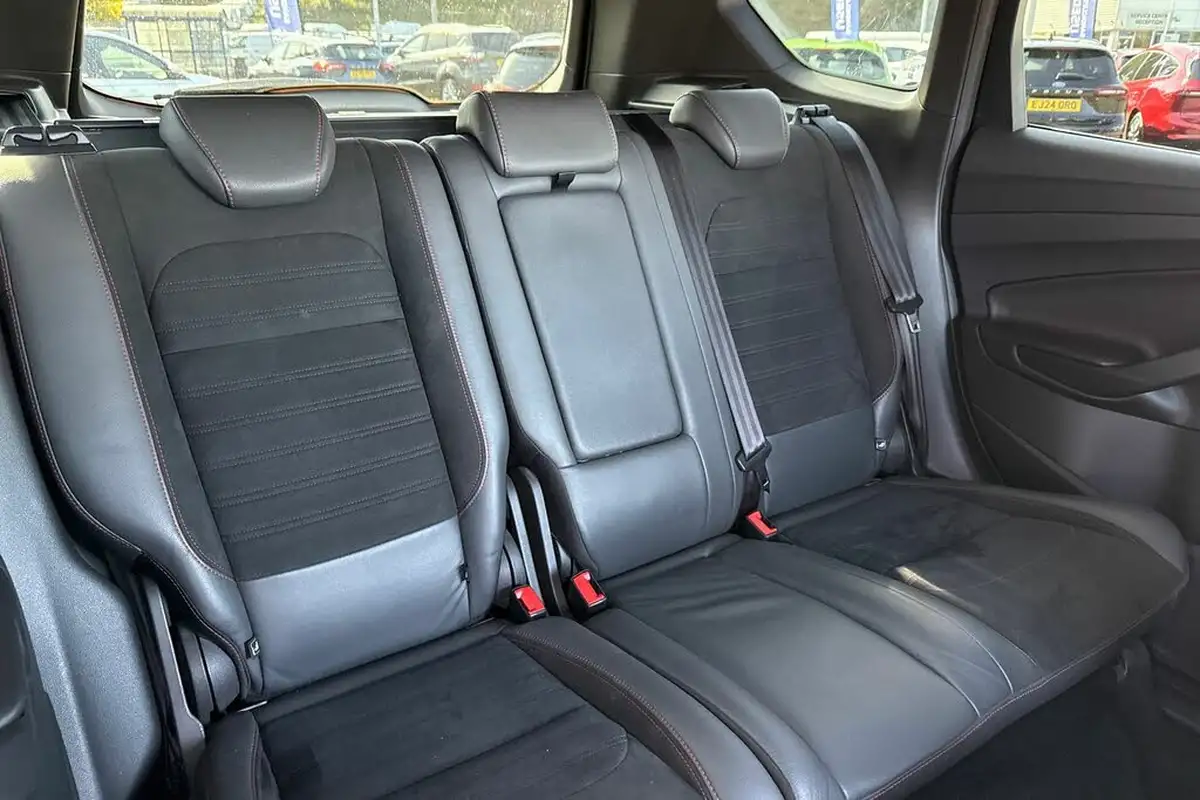 2018-ford-kuga-15tdci-st-line-x-big-12