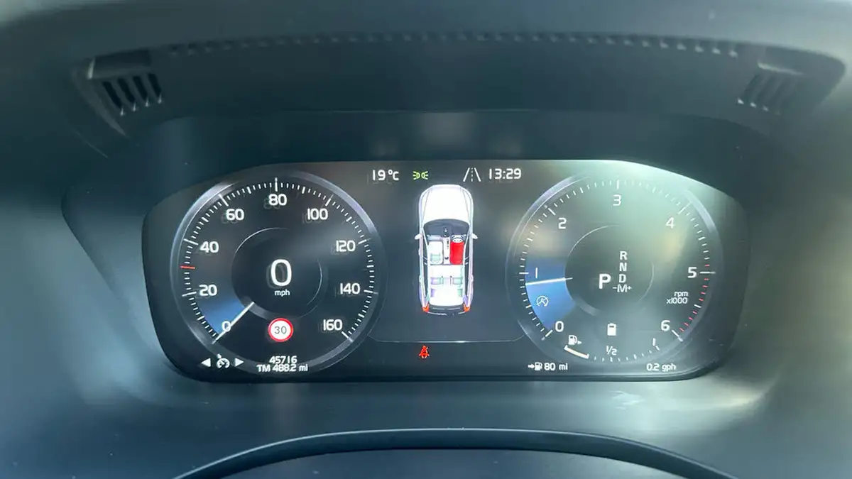 2019-volvo-xc60-20td-b5-inscription-big-20