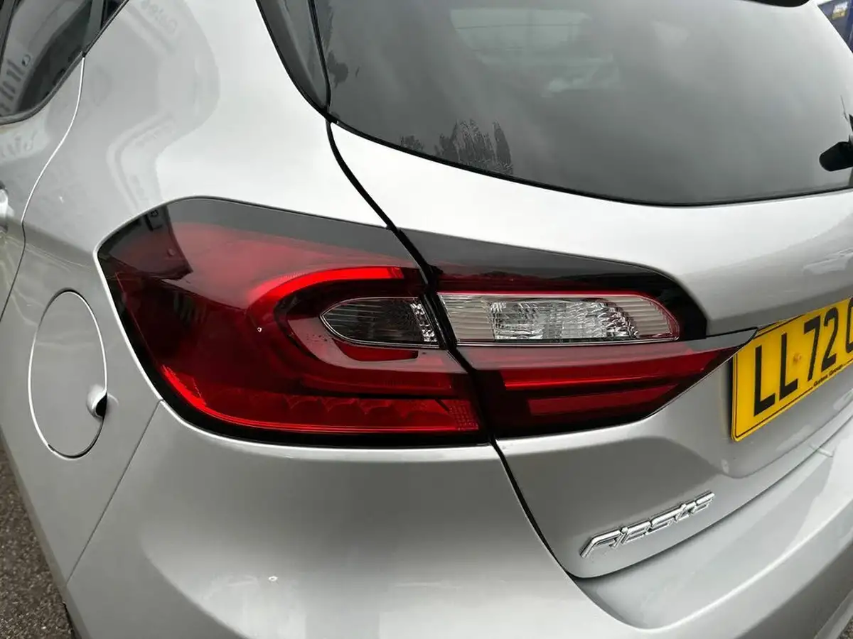 2022-ford-fiesta-10t-titanium-x-125ps-hybrid-mhev-big-26