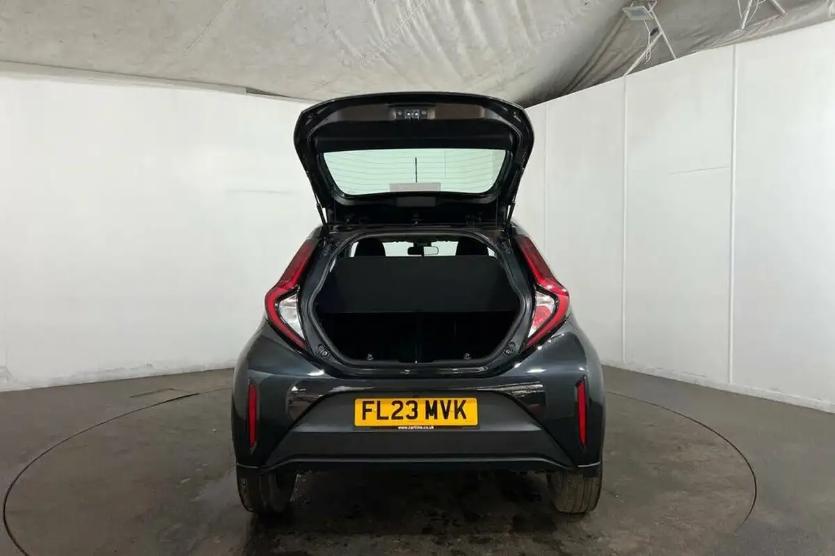 2023-toyota-aygo-x-10-vvt-i-pure-big-32