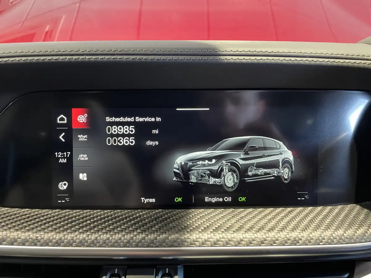 2025-alfa-romeo-stelvio-29-biturbo-quadrifoglio-512bhp-big-48