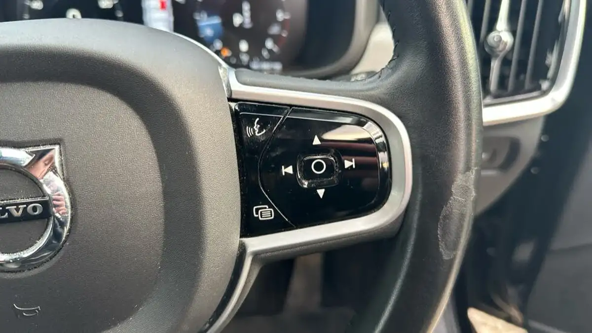 2020-volvo-v90-20td-b4-momentum-big-18