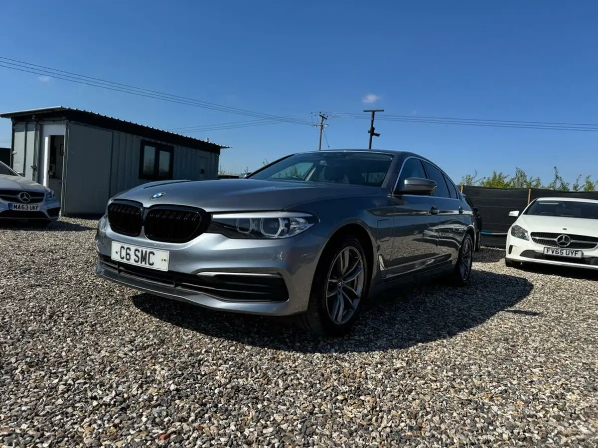 2017-bmw-5-series-20-530e-se-iperformance-big-6