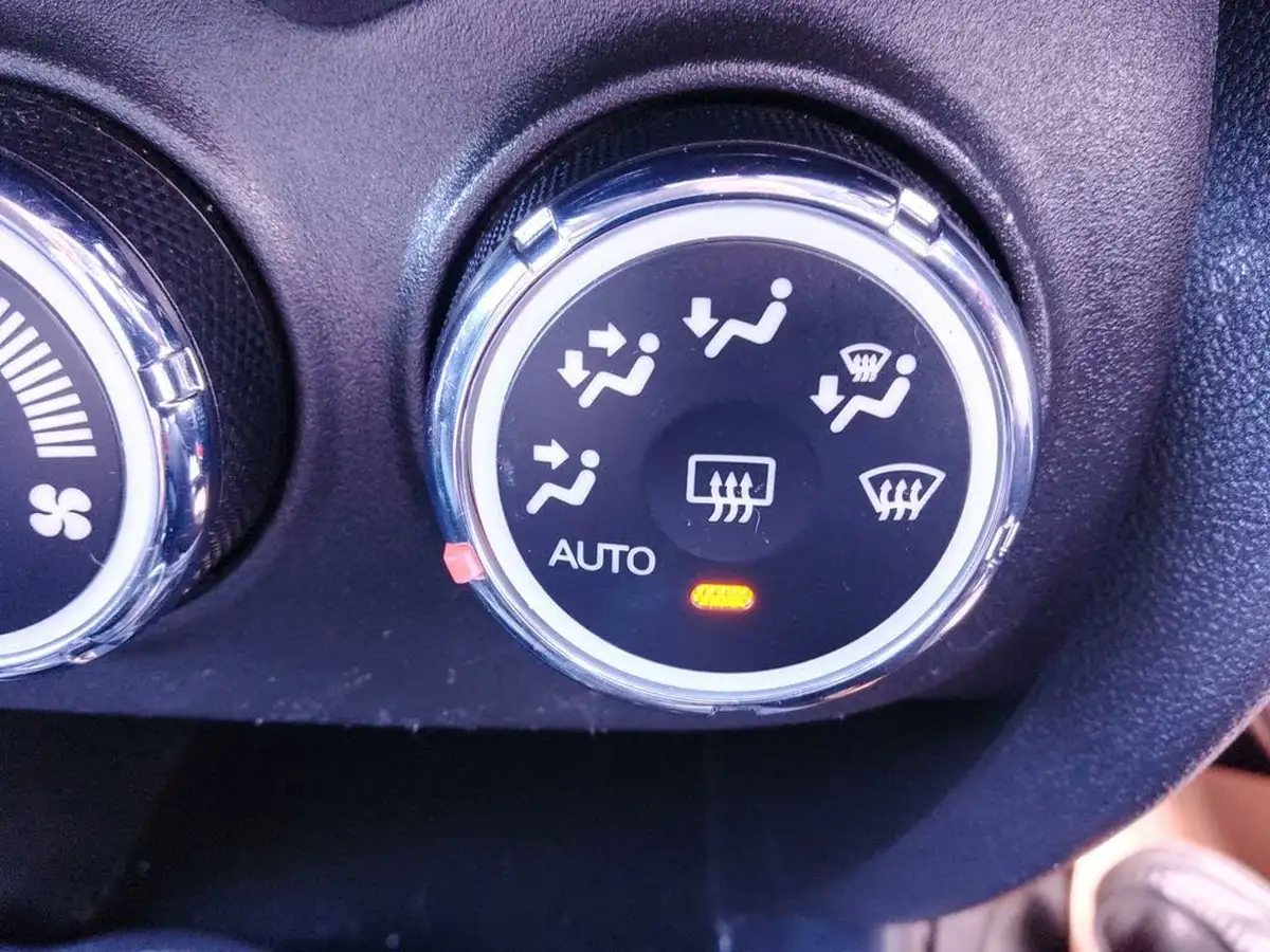 2015-mitsubishi-asx-22di-d-4-big-15