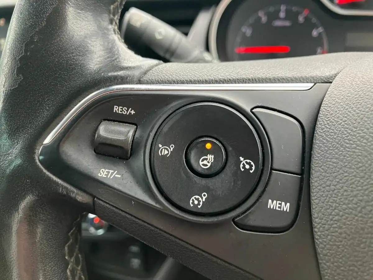 2021-vauxhall-crossland-12-ultimate-auto-big-28