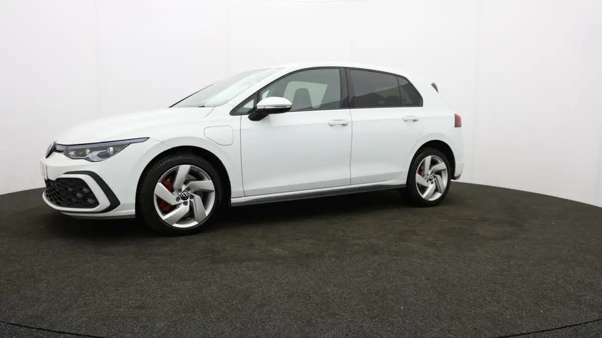 2021-volkswagen-golf-14-tsi-gte-big-54