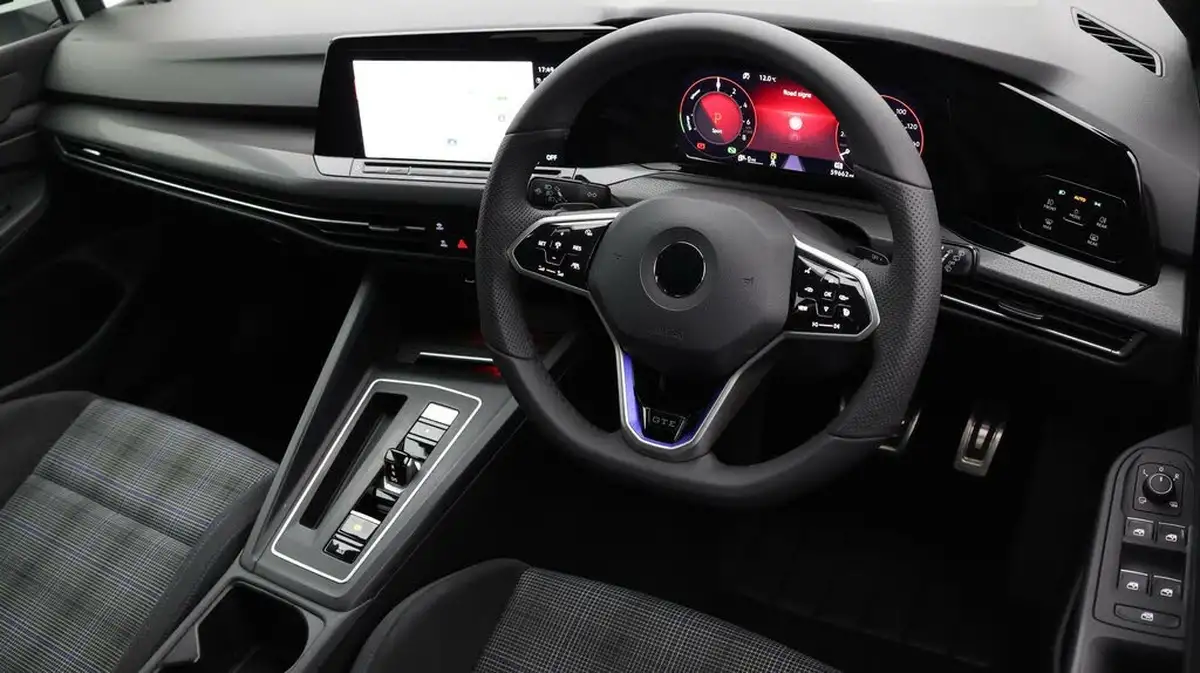2021-volkswagen-golf-14-tsi-gte-big-8