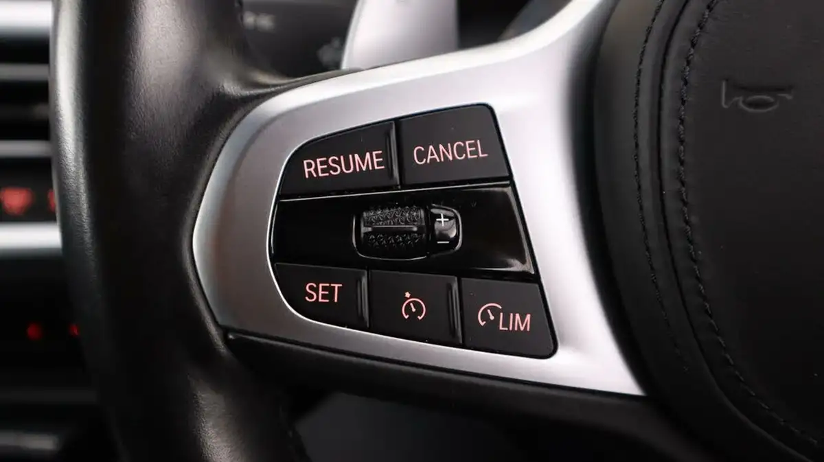 2021-bmw-3-series-20-330e-m-sport-tech-packpro-pack-saloon-4d-big-22