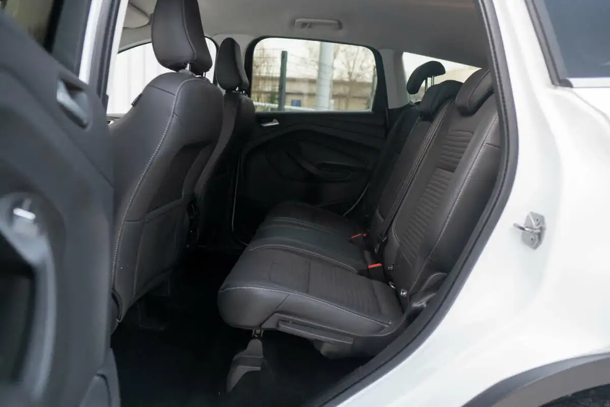 2018-ford-kuga-20tdci-titanium-150ps-big-10