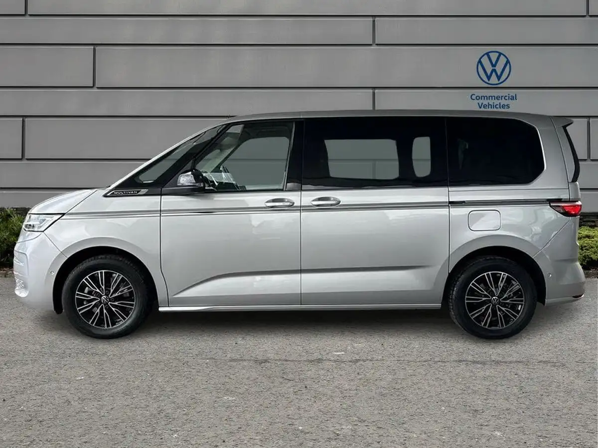 2024-volkswagen-multivan-14-tsi-style-standard-big-11