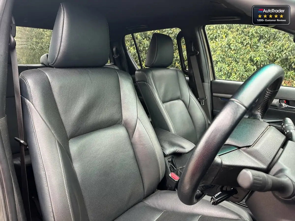 2022-toyota-hi-lux-28d-4d-invincible-x-204hpeu6d-2755cc-big-12