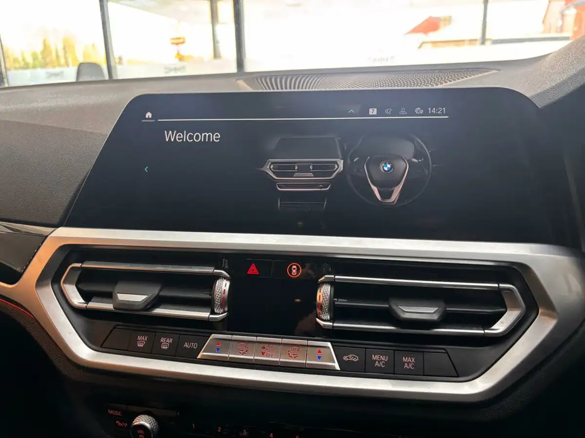 2020-bmw-3-series-20-330e-se-pro-touring-5d-big-32