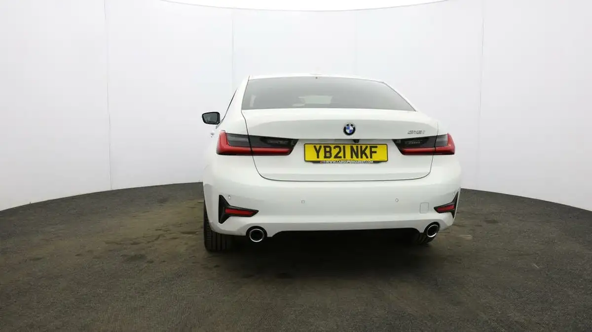 2021-bmw-3-series-20-318i-sport-saloon-4d-big-56