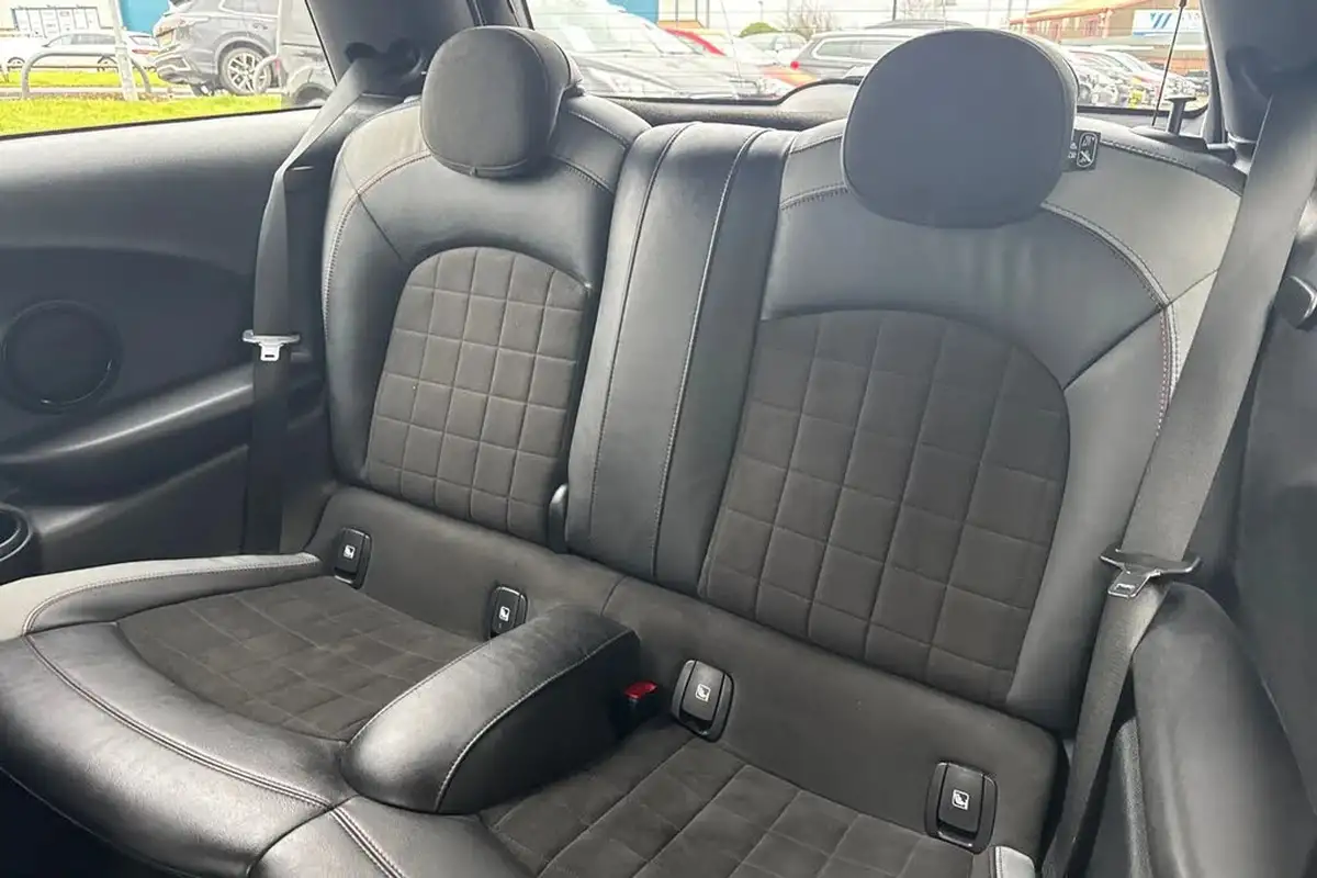 2021-mini-cooper-20-cooper-s-sport-hatchback-3d-auto-big-26