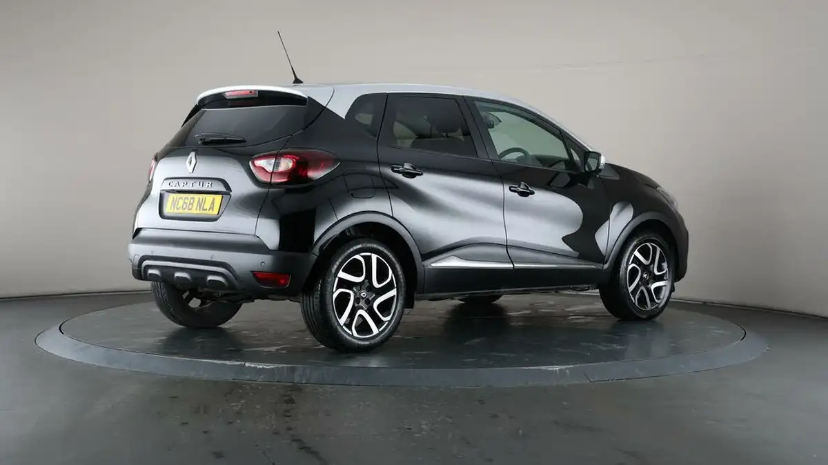 2019-renault-captur-09-tce-iconic-big-7