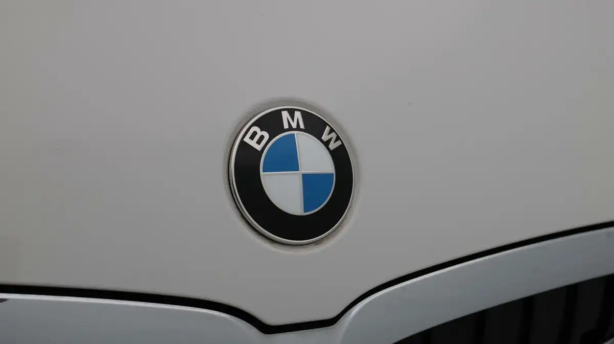 2020-bmw-3-series-20-318i-m-sport-saloon-4d-big-22