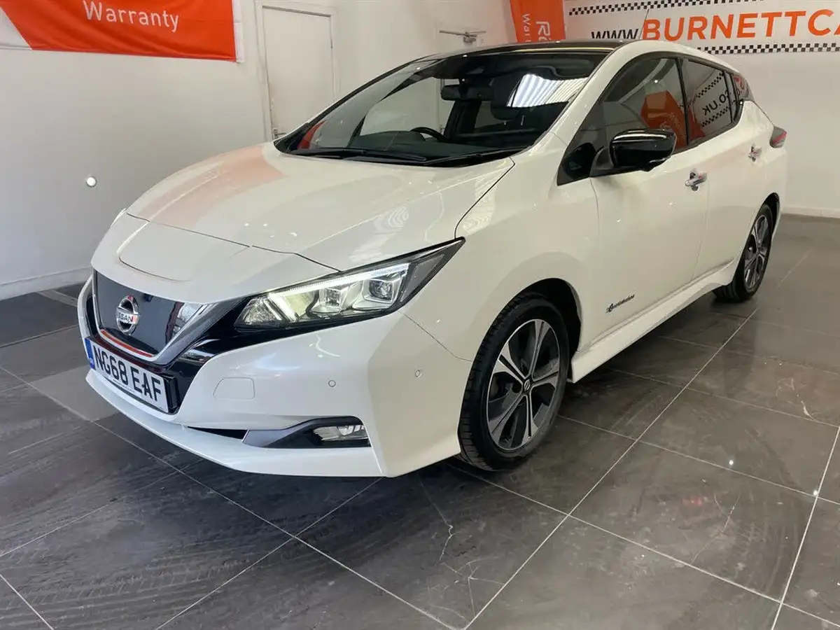 2019-nissan-leaf-e-tekna-big-4