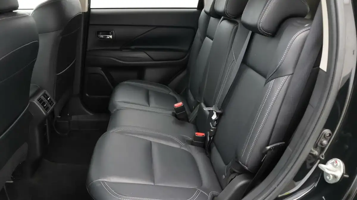 2020-mitsubishi-outlander-20-exceed-big-16