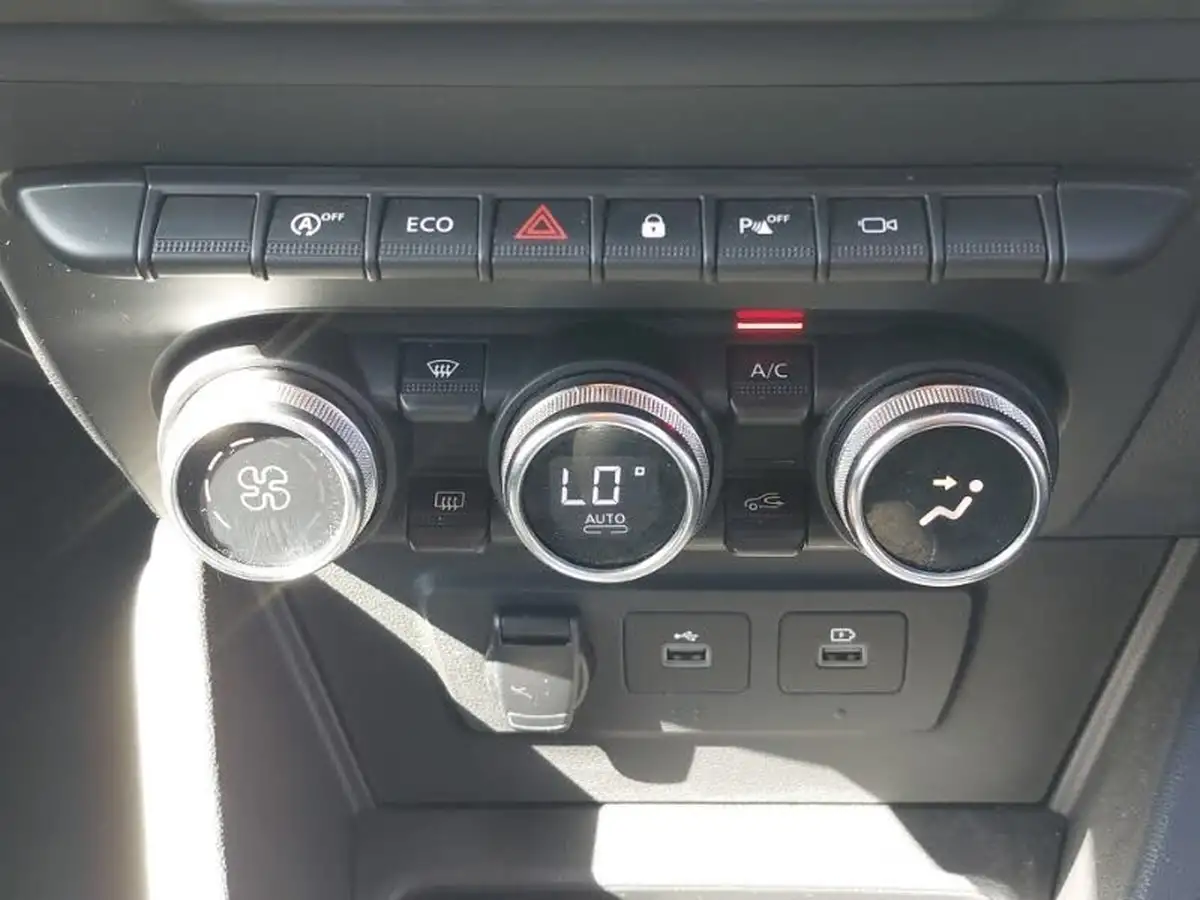 2022-dacia-duster-09-tce-prestige-big-14