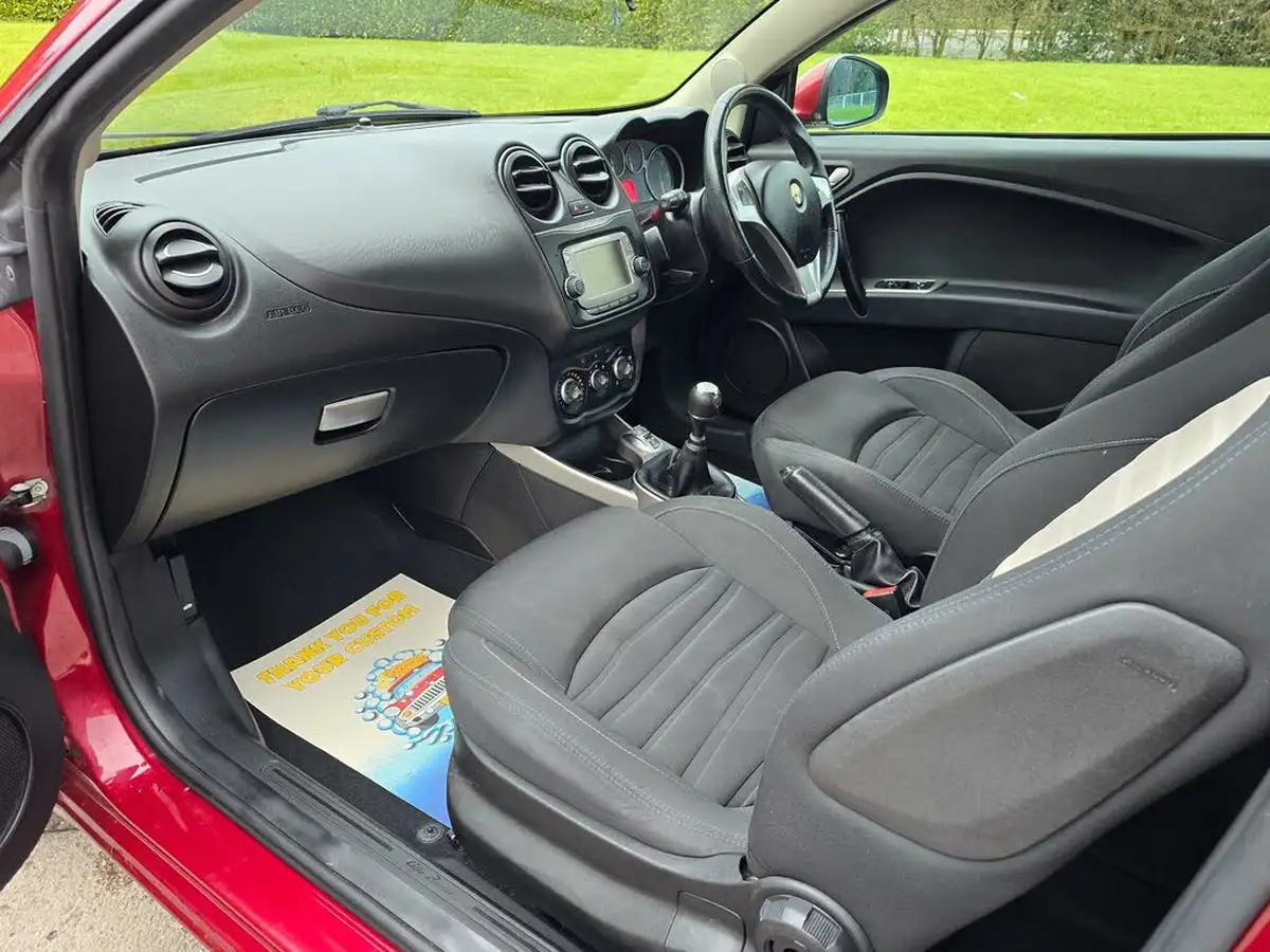 2014-alfa-romeo-mito-13jtdm-2-sprint-big-35