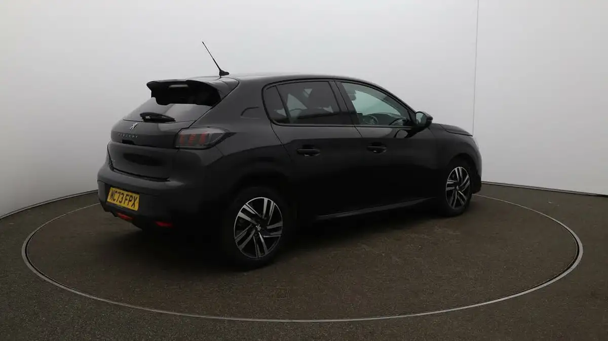 2023-peugeot-208-12-puretech-allure-premium-100ps-eat8-big-43