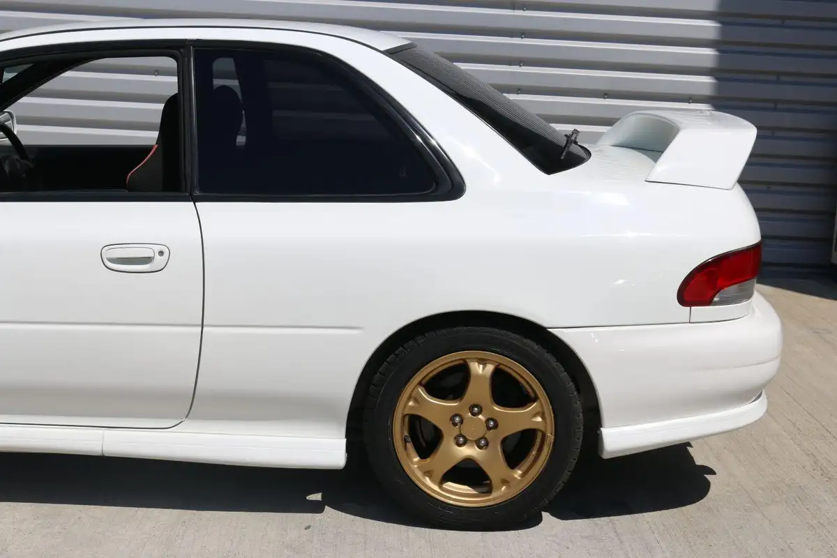 1997-subaru-impreza-big-8