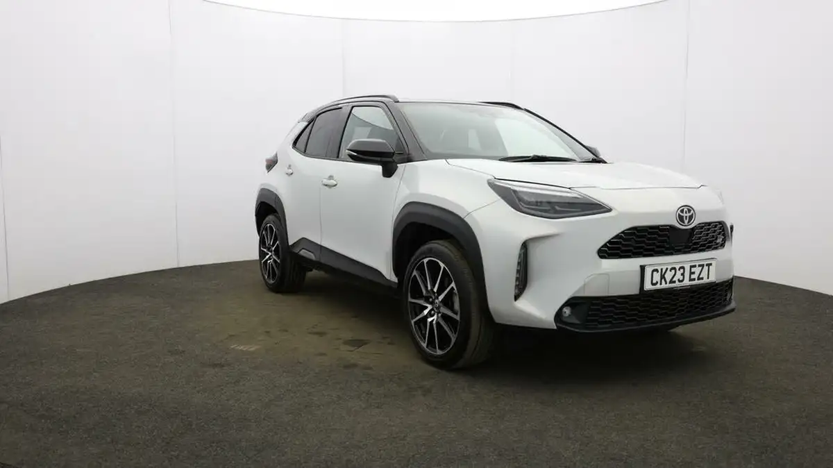 2023-toyota-yaris-cross-15-vvt-i-gr-sport-big-37