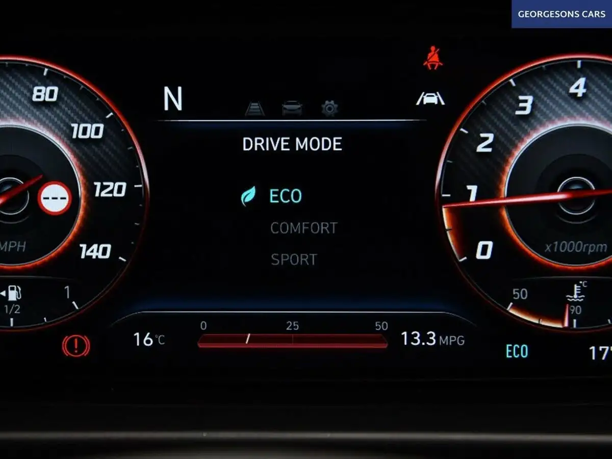 2022-hyundai-i20-10-t-gdi-se-connect-eclutch-imt-big-31