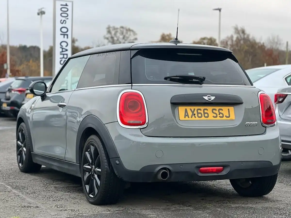 2016-mini-cooper-15-cooper-ss-hatchback-3d-auto-big-5