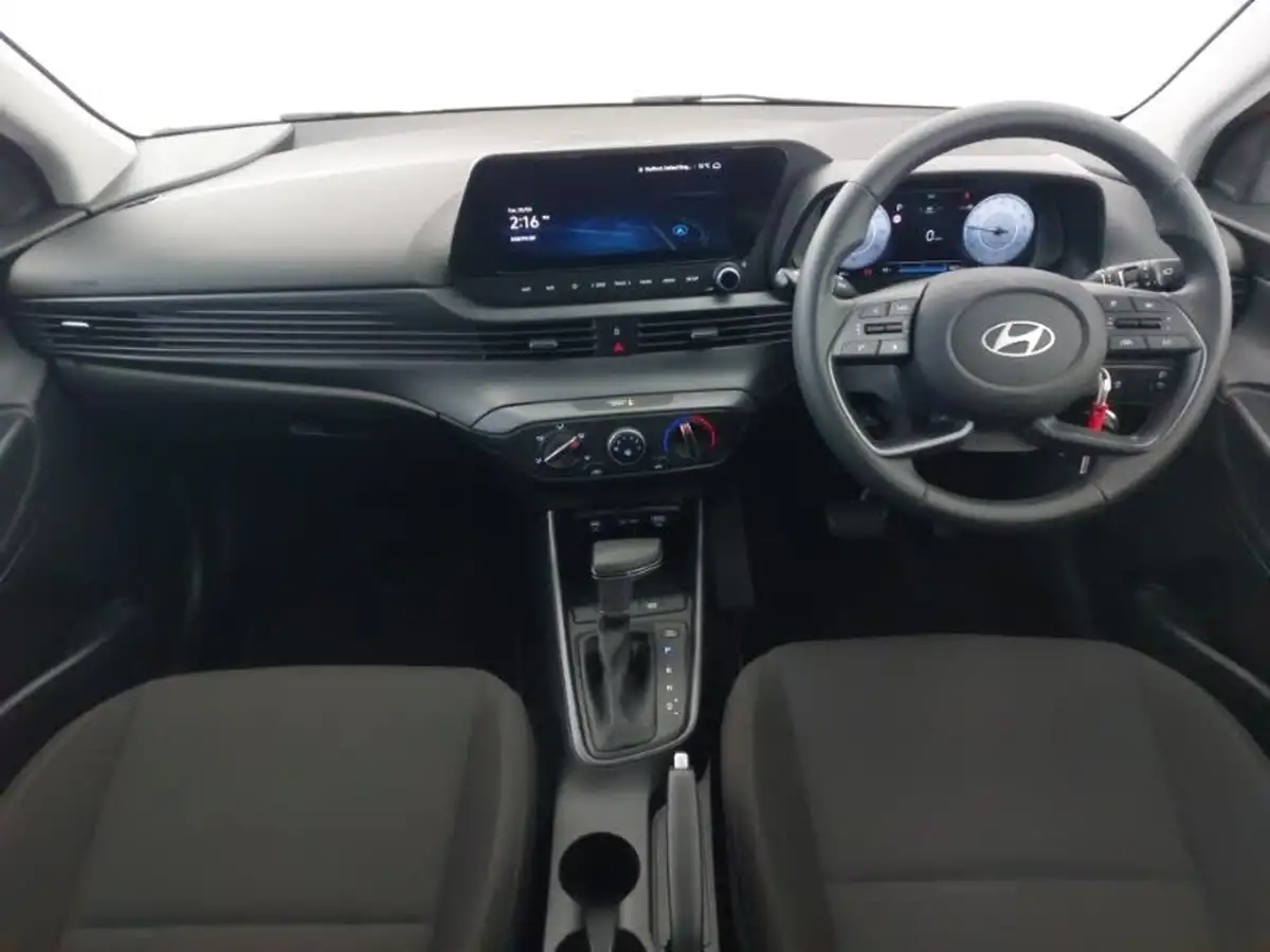 2024-hyundai-i20-10-t-gdi-advance-dct-big-2