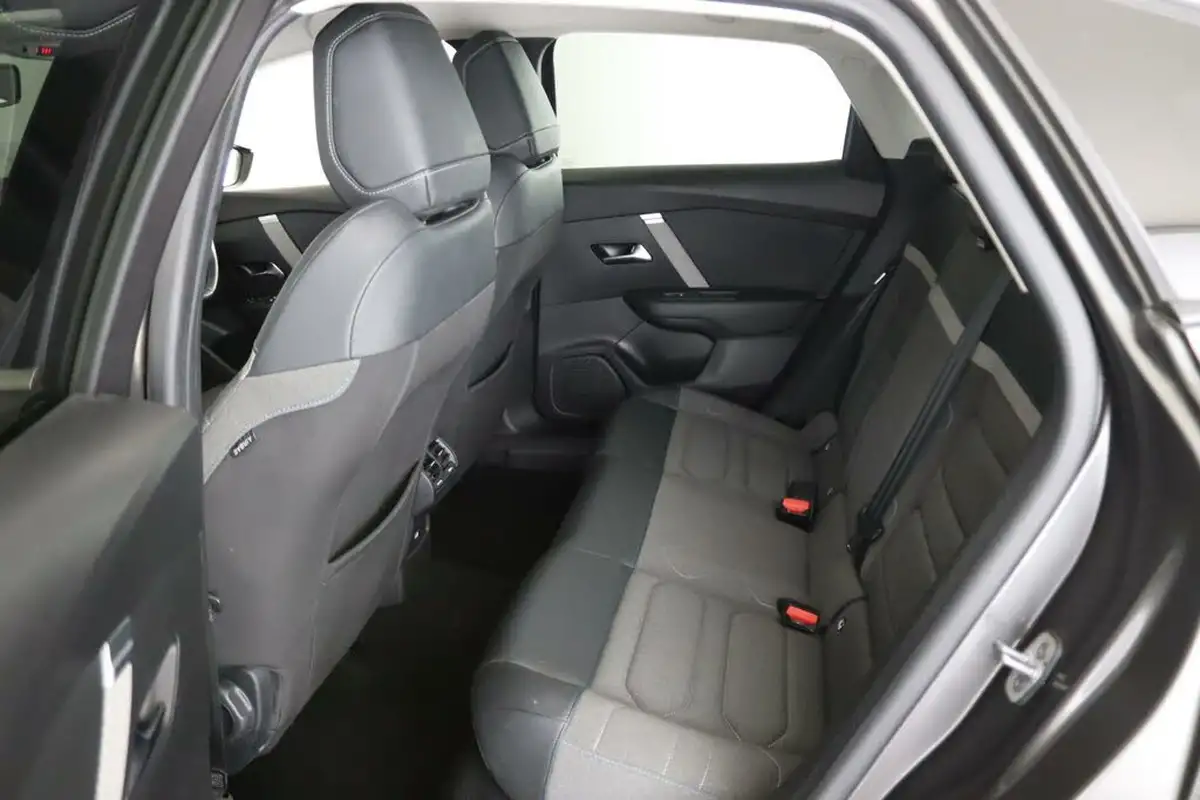 2021-citroen-c4-12-puretech-shine-130ps-big-10