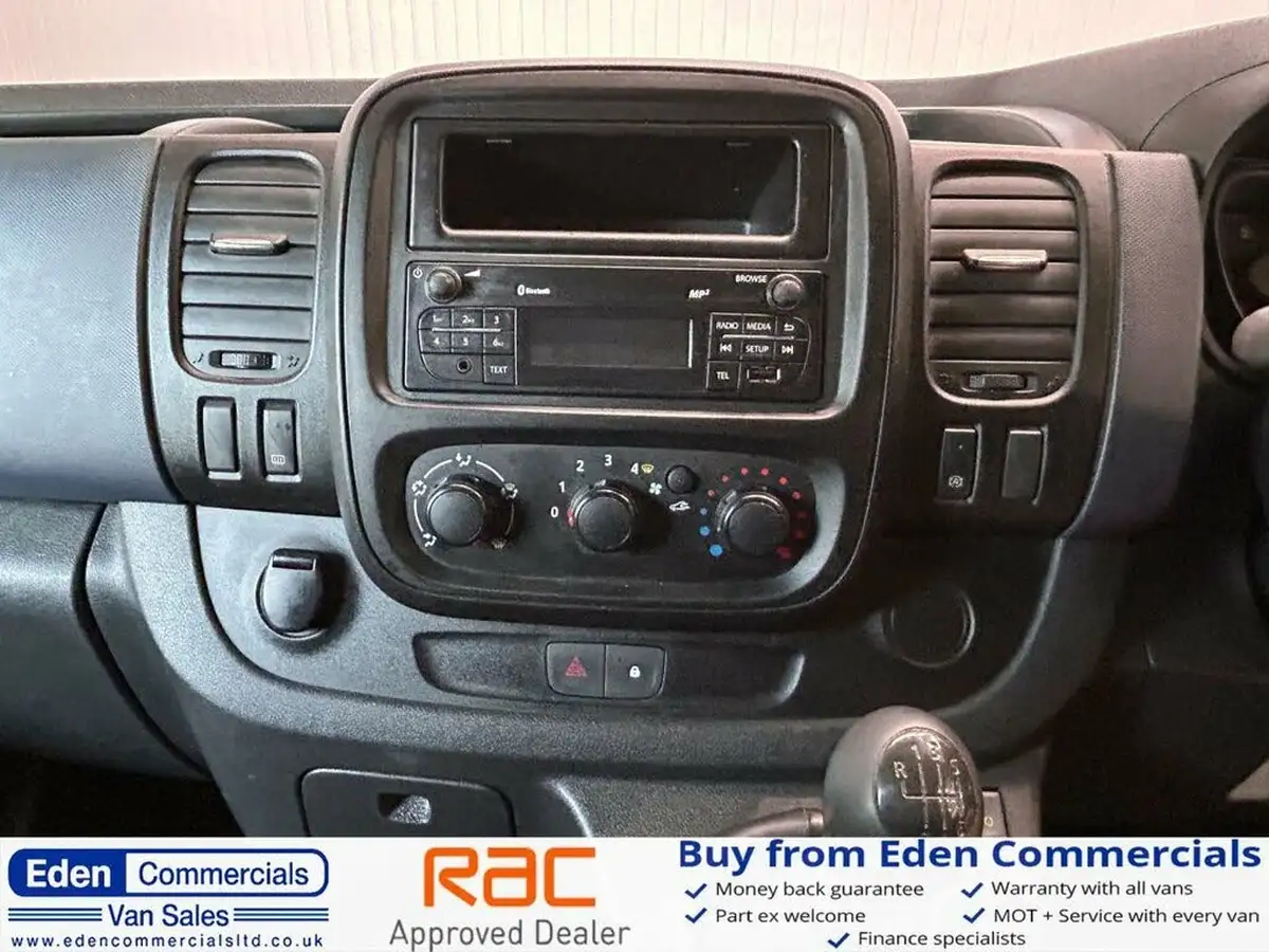 2016-vauxhall-vivaro-16cdti-2900-ecoflex-l1h1-90ps-panel-van-big-18