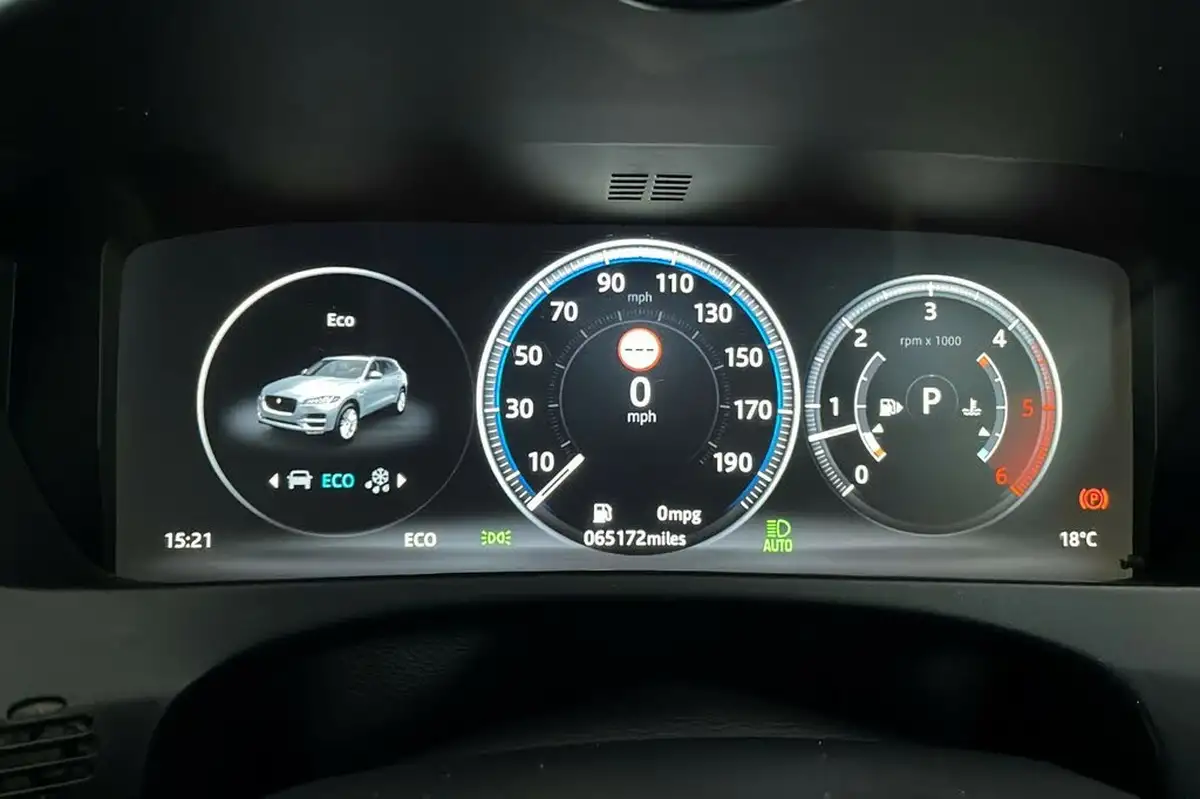 2016-jaguar-f-pace-30td-1st-edition-big-26